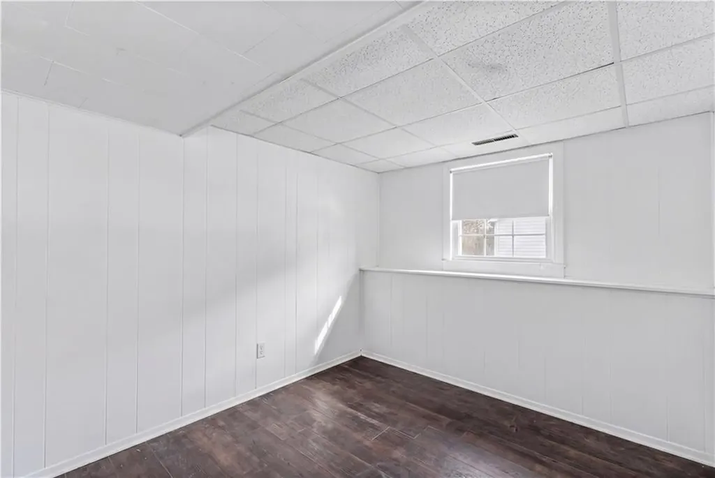 20 Namquid Drive Middletown RI 02842
