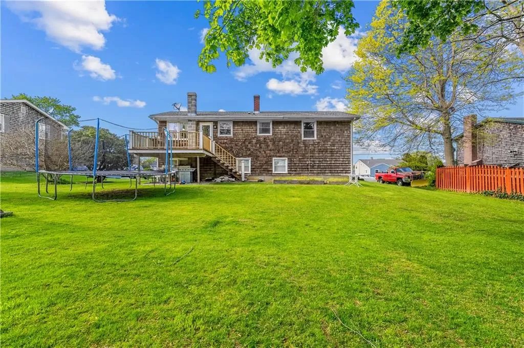 20 Namquid Drive Middletown RI 02842