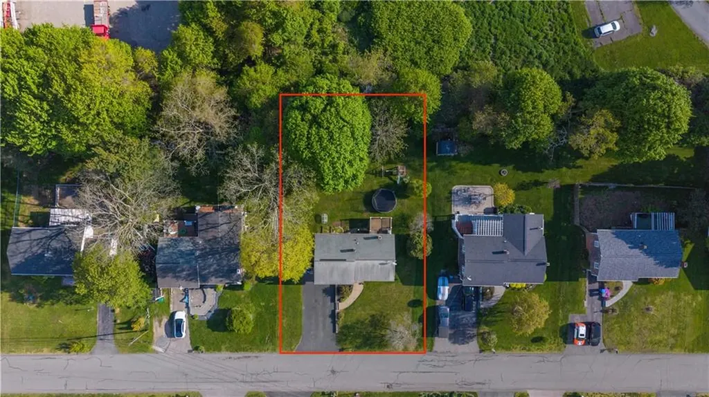 20 Namquid Drive Middletown RI 02842