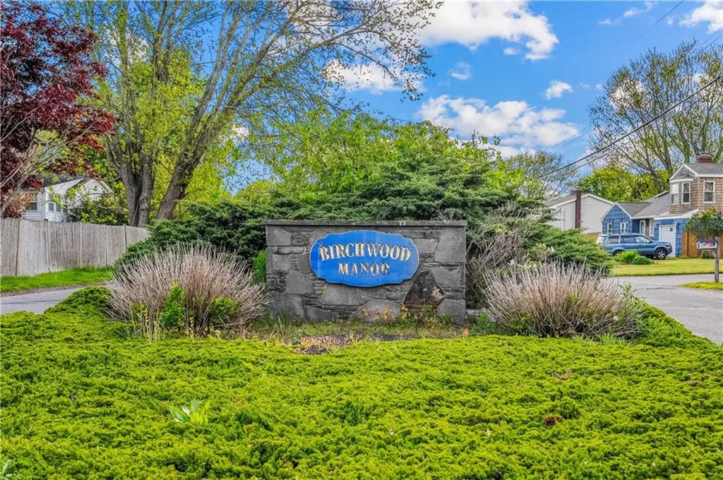20 Namquid Drive Middletown RI 02842