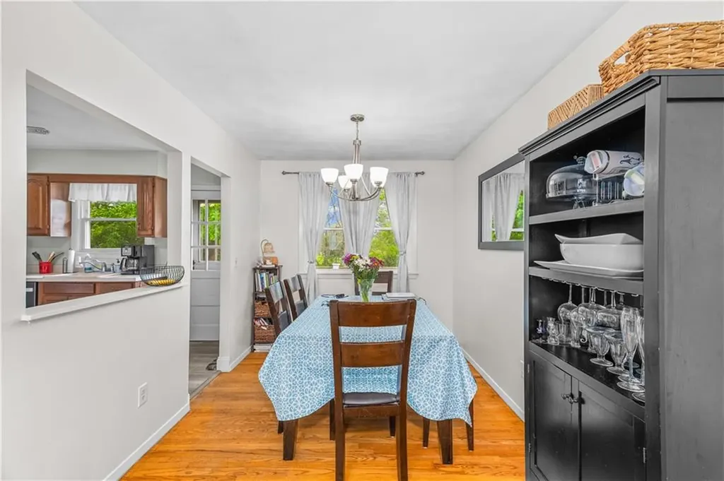 20 Namquid Drive Middletown RI 02842