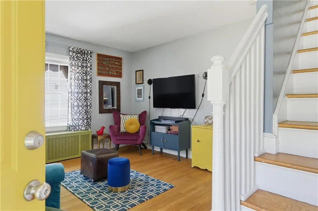 69 Roger Williams Avenue East Providence RI 02916