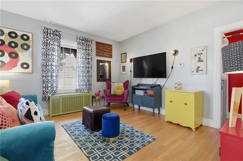 69 Roger Williams Avenue East Providence RI 02916