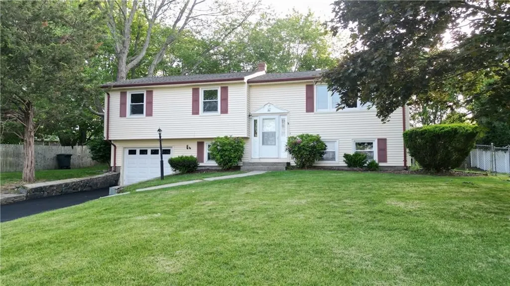 26 Seneca Road Portsmouth RI 02871