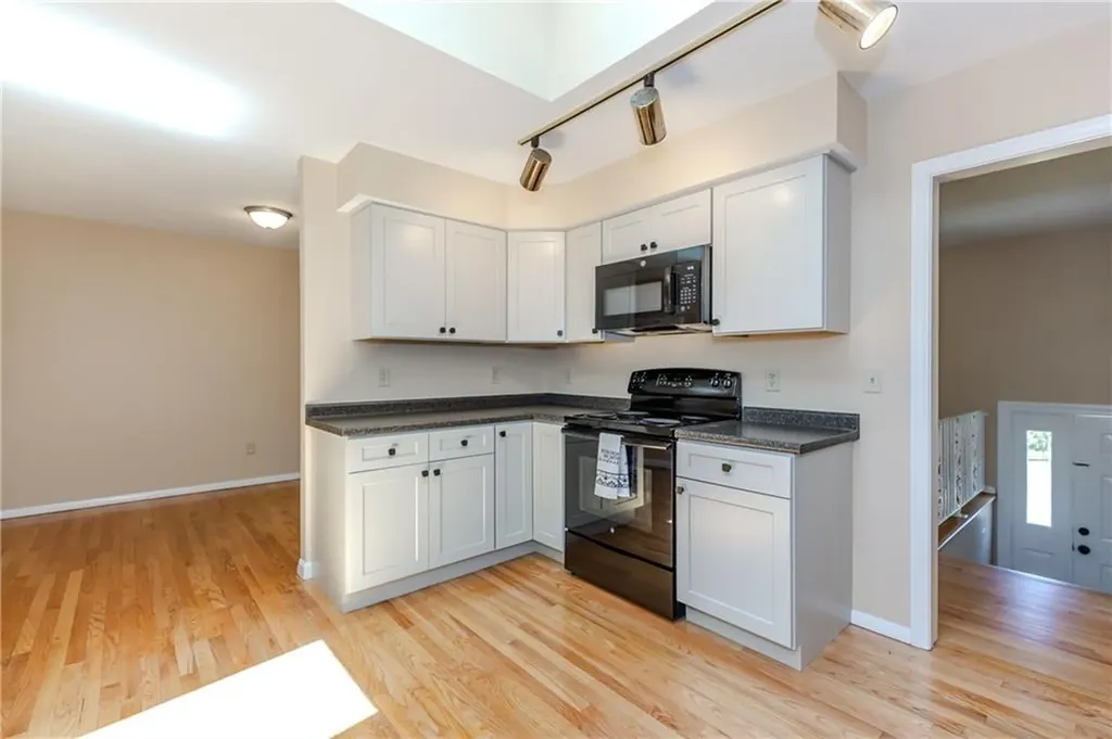 26 Seneca Road Portsmouth RI 02871