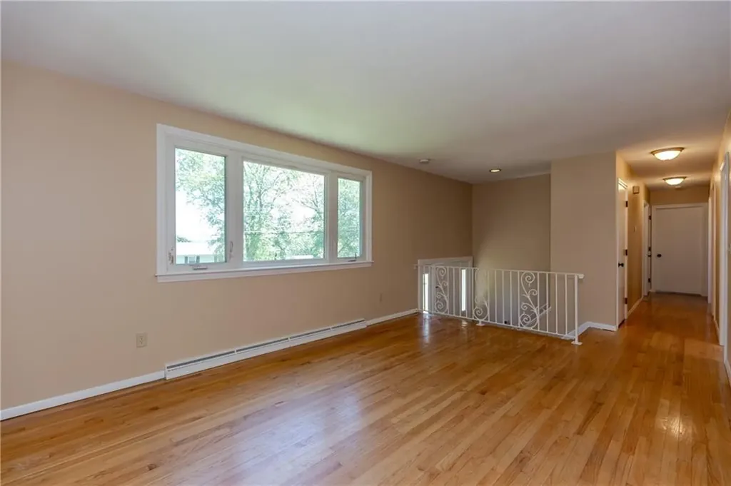 26 Seneca Road Portsmouth RI 02871