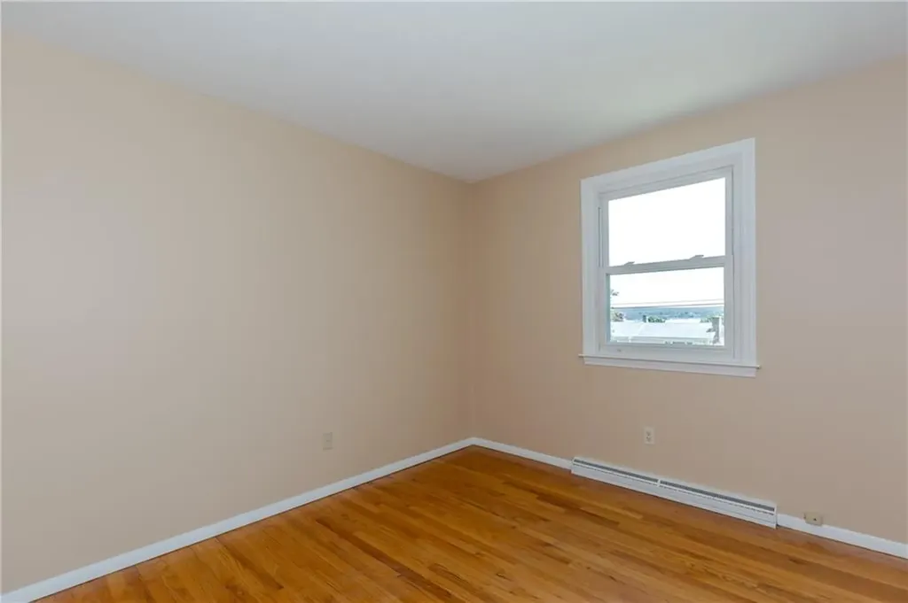 26 Seneca Road Portsmouth RI 02871