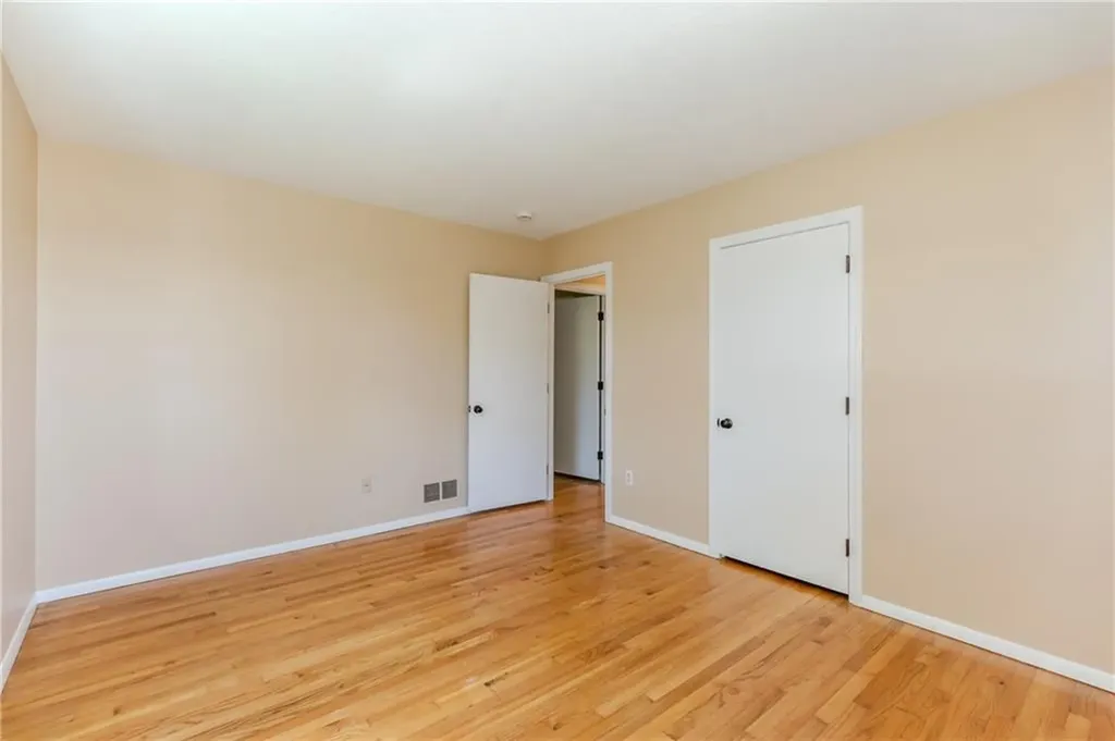 26 Seneca Road Portsmouth RI 02871