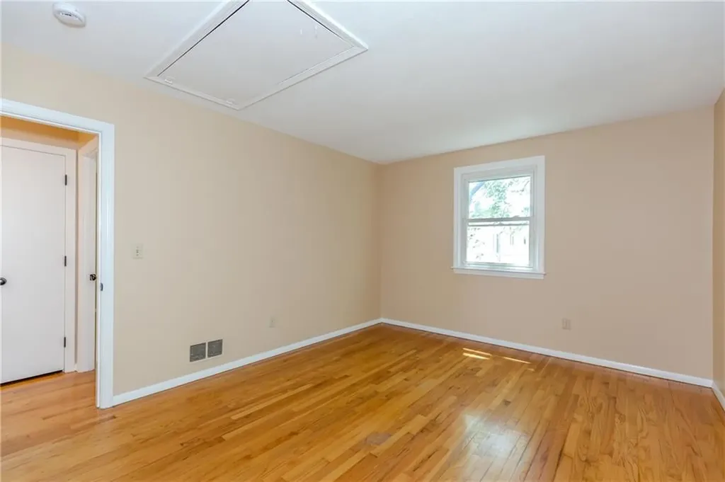 26 Seneca Road Portsmouth RI 02871