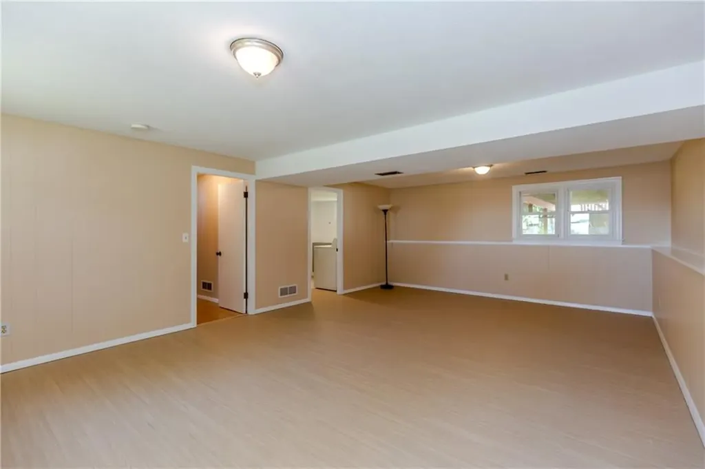 26 Seneca Road Portsmouth RI 02871