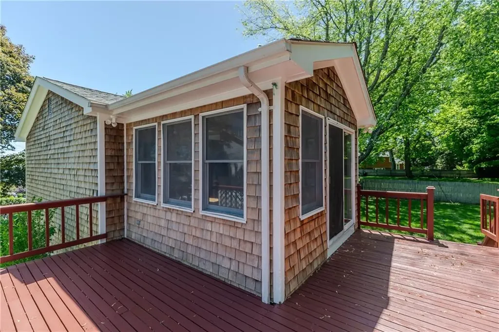 26 Seneca Road Portsmouth RI 02871