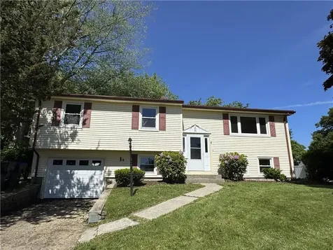 26 Seneca Road Portsmouth RI 02871
