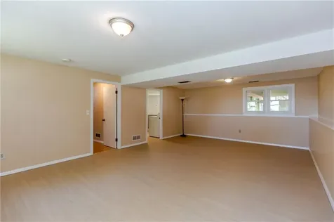 26 Seneca Road Portsmouth RI 02871