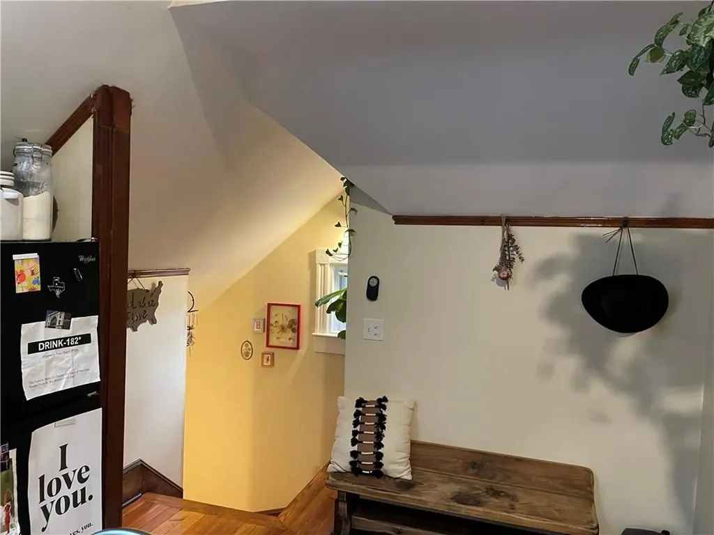121 Rutherglen Avenue Providence RI 02907