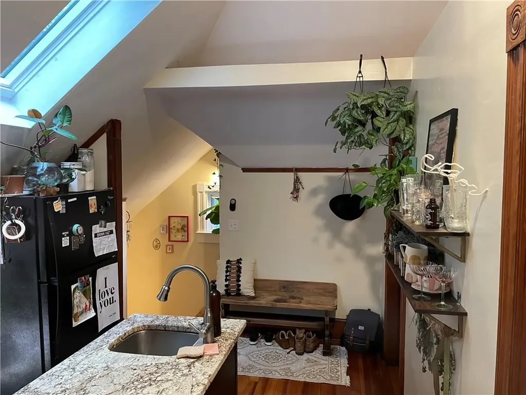 121 Rutherglen Avenue Providence RI 02907