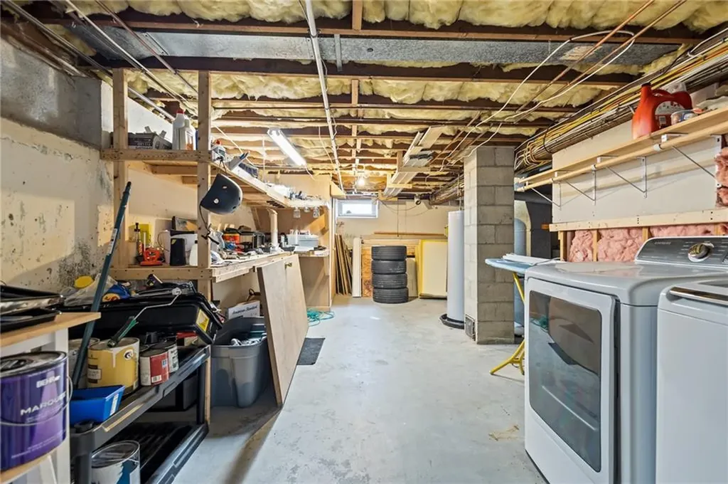 83 Bateman Avenue Cranston RI 02920