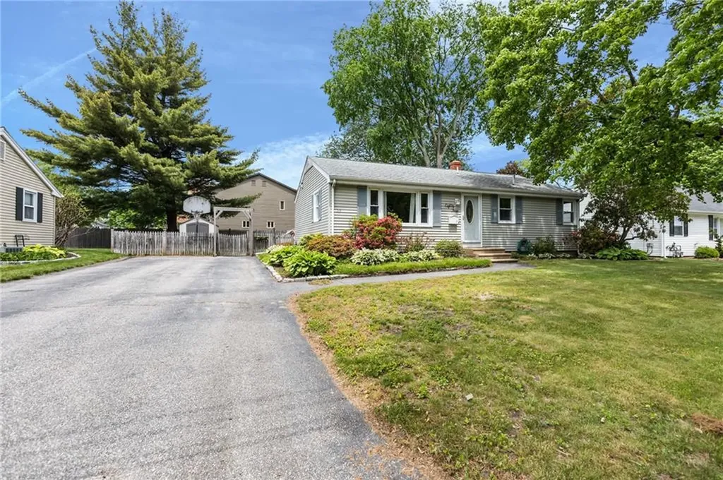 83 Bateman Avenue Cranston RI 02920