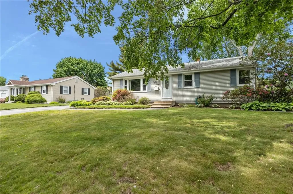 83 Bateman Avenue Cranston RI 02920