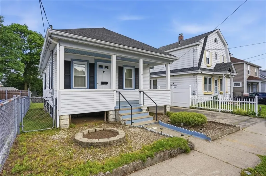 10 Mayflower Street East Providence RI 02914