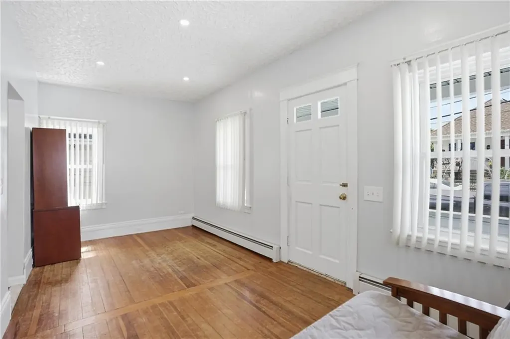 10 Mayflower Street East Providence RI 02914