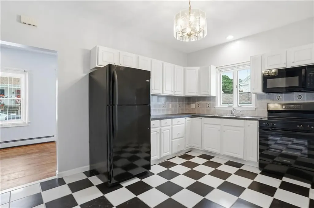 10 Mayflower Street East Providence RI 02914