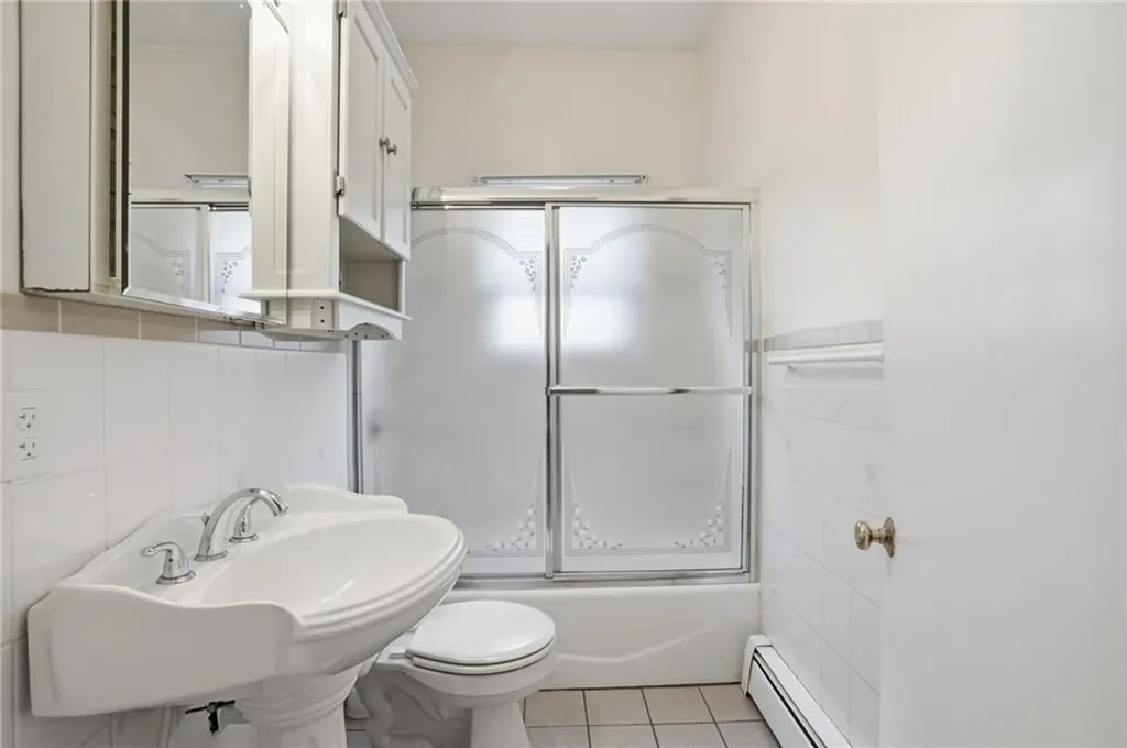10 Mayflower Street East Providence RI 02914
