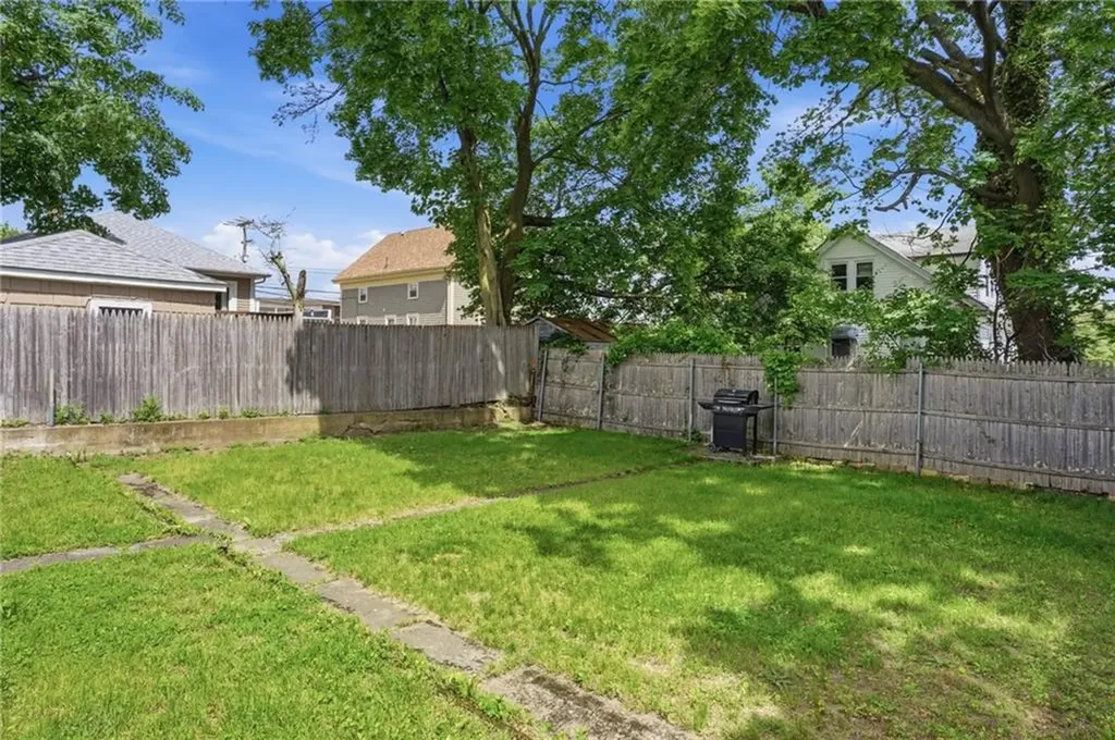 10 Mayflower Street East Providence RI 02914