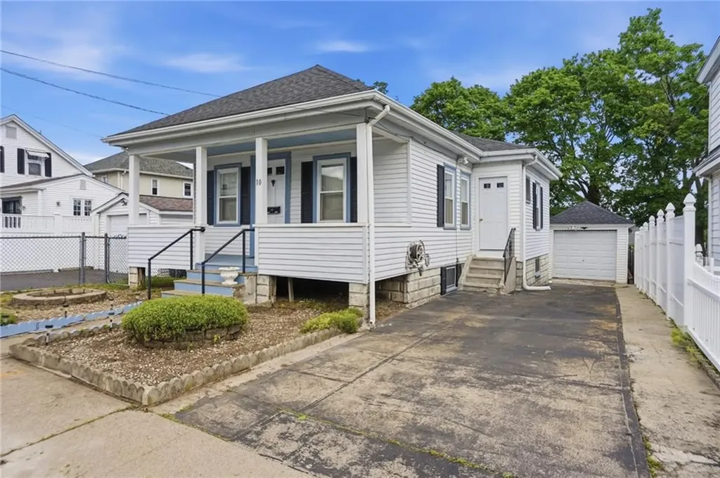 10 Mayflower Street East Providence RI 02914