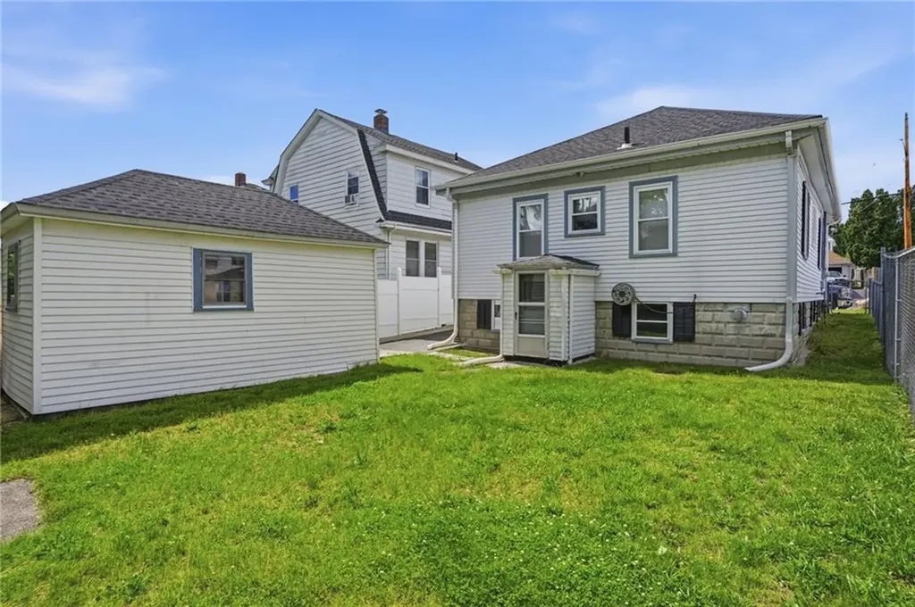 10 Mayflower Street East Providence RI 02914