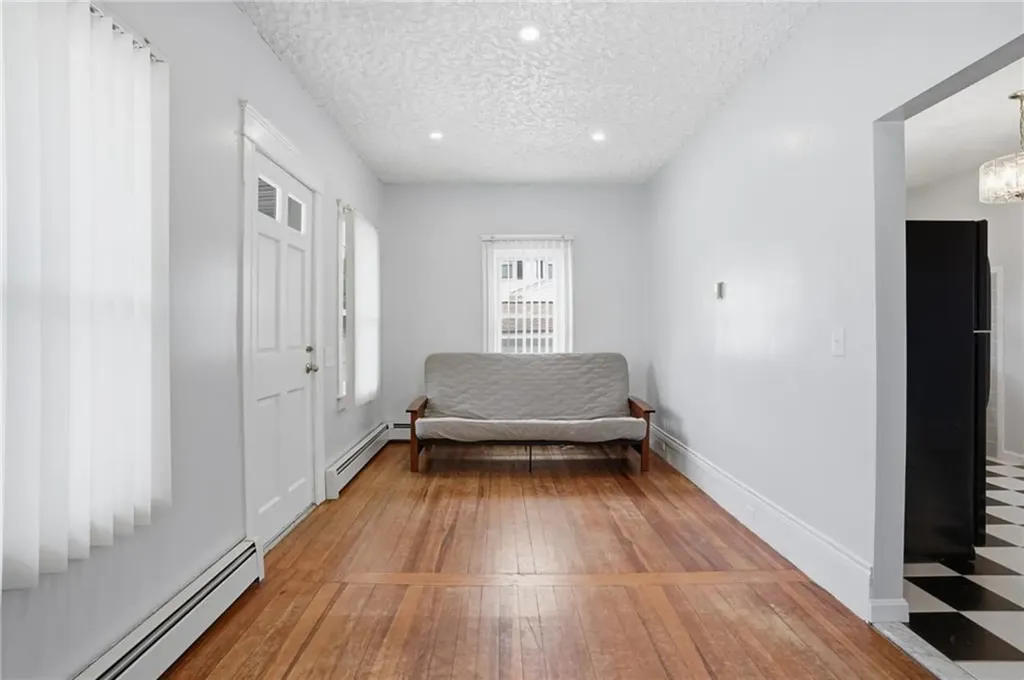 10 Mayflower Street East Providence RI 02914