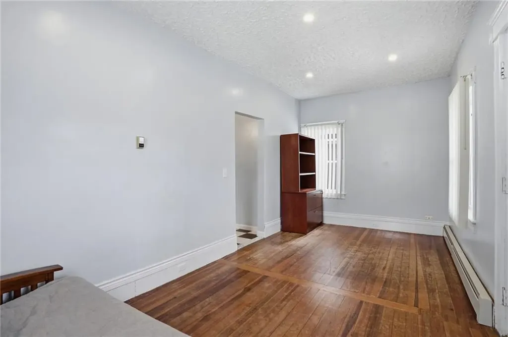 10 Mayflower Street East Providence RI 02914