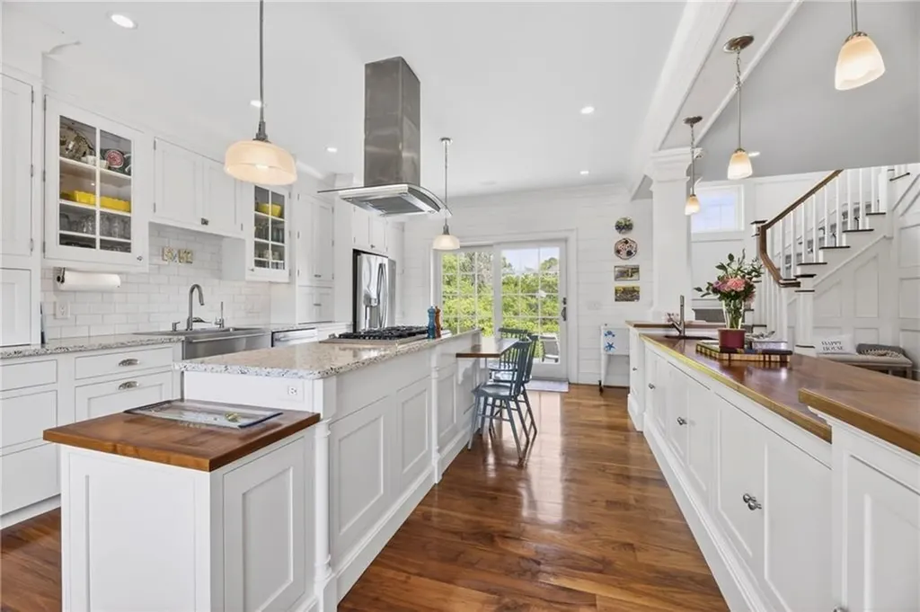 20 Passpataug Avenue Westerly RI 02891