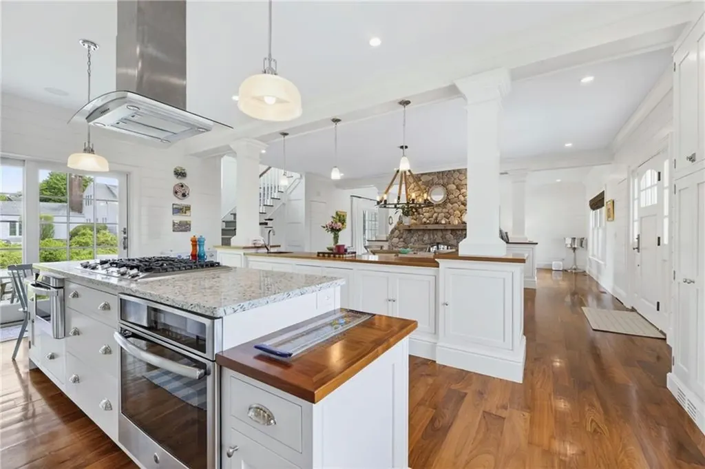 20 Passpataug Avenue Westerly RI 02891