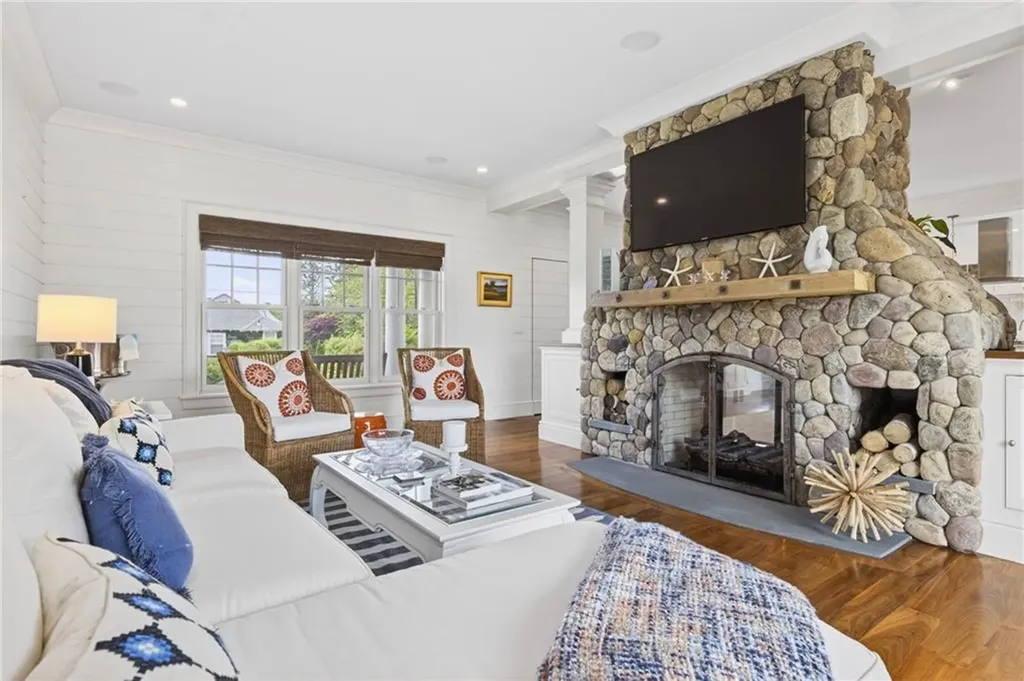 20 Passpataug Avenue Westerly RI 02891