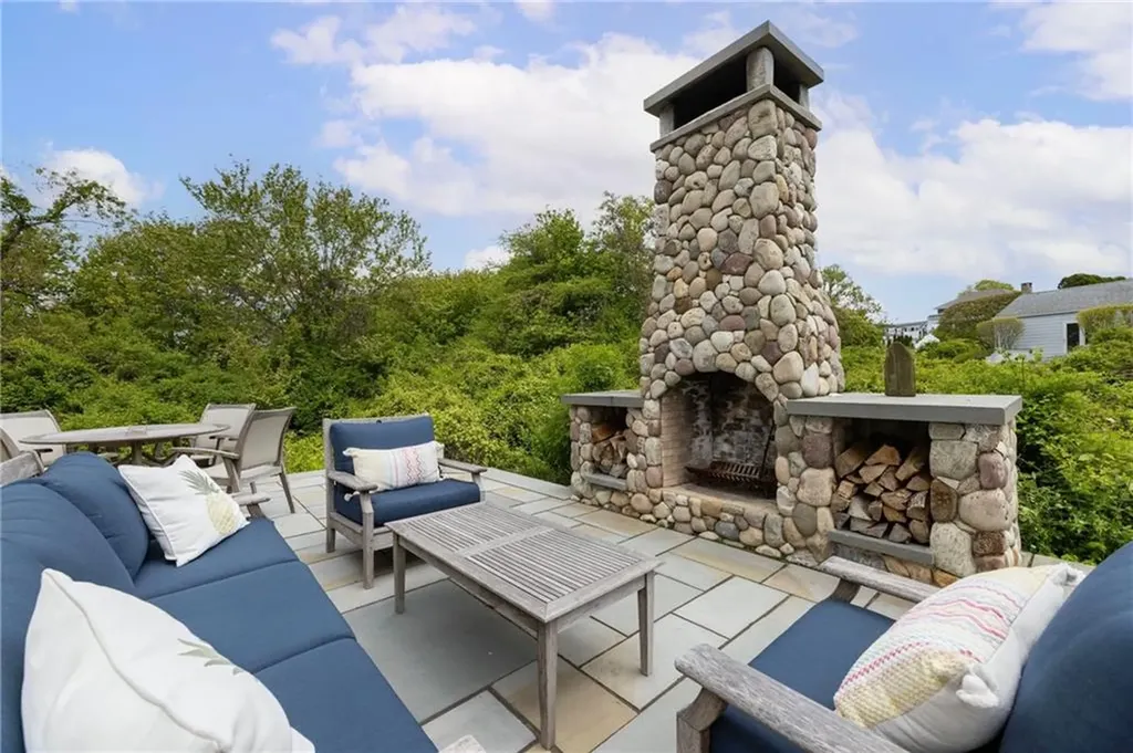 20 Passpataug Avenue Westerly RI 02891