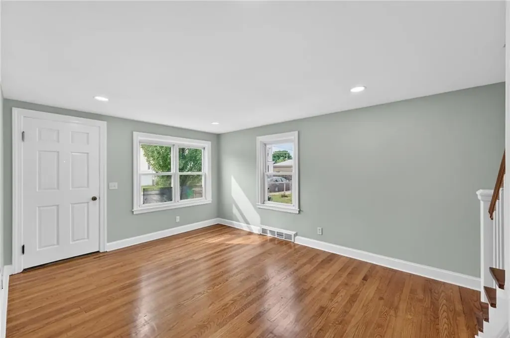28 Hazard Street Pawtucket RI 02860