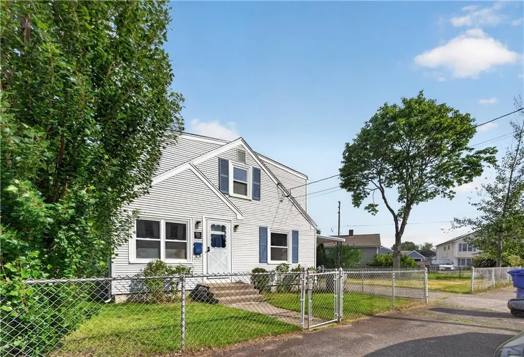 28 Hazard Street Pawtucket RI 02860