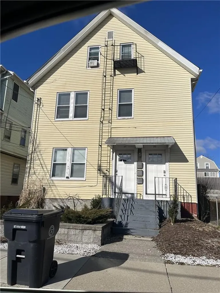 25 Tenth Street East Providence RI 02914