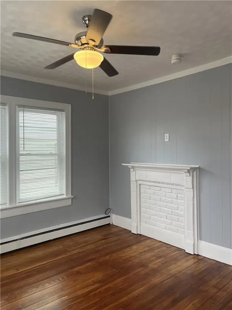 25 Tenth Street East Providence RI 02914