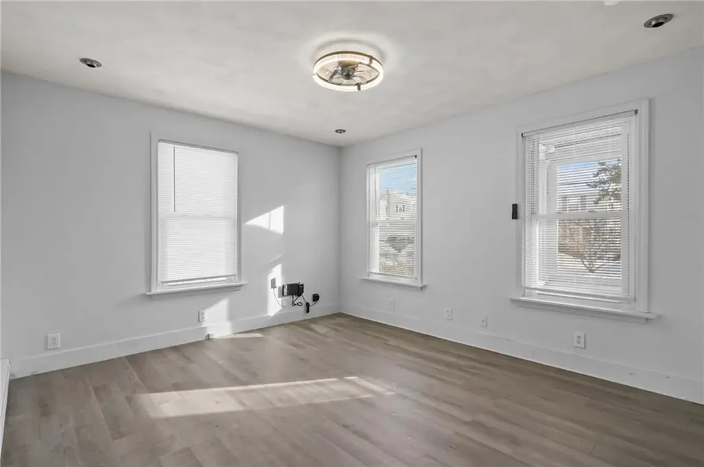 5 7 Nelson Street East Providence RI 02916