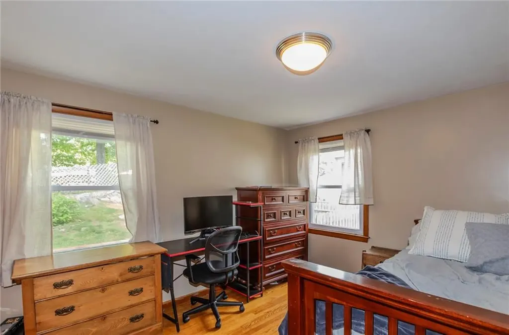 68 Brookside Avenue North Providence RI 02911