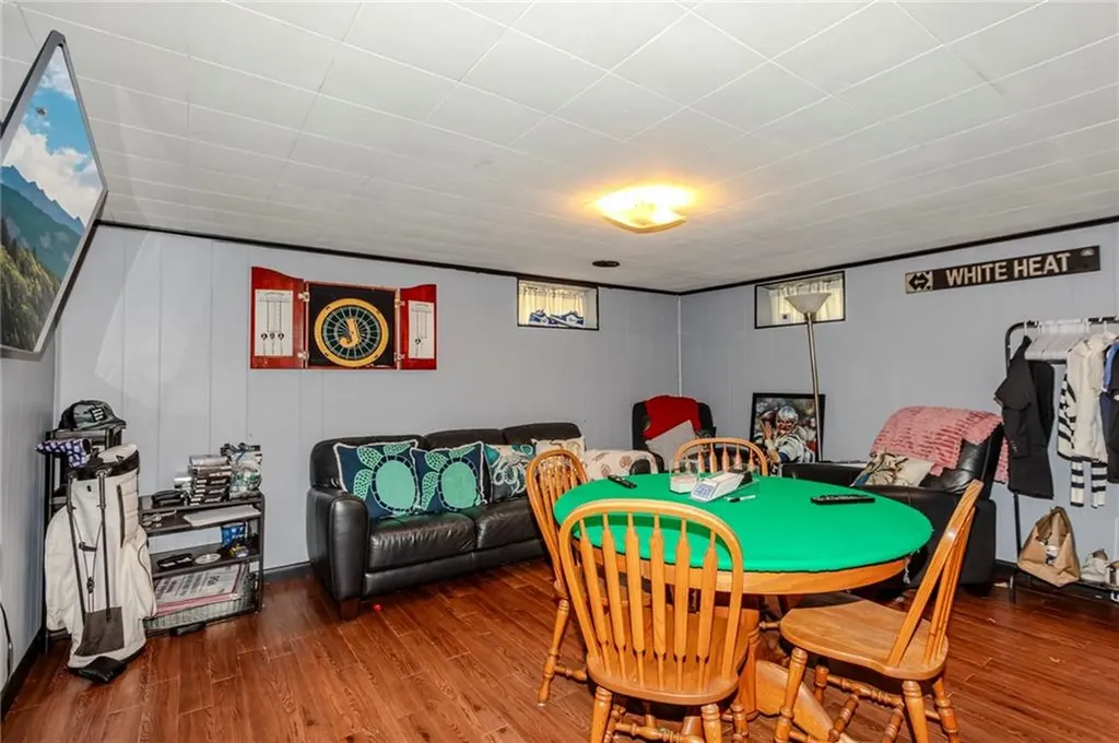 68 Brookside Avenue North Providence RI 02911