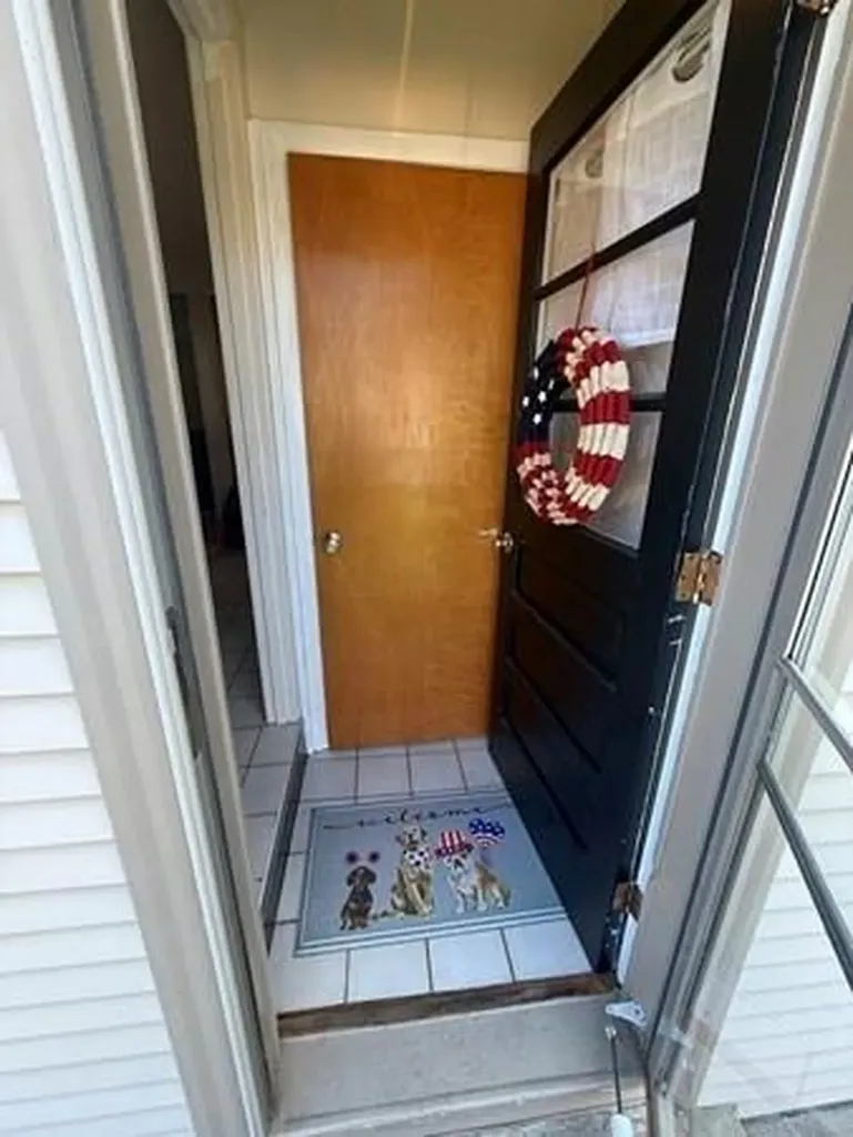68 Brookside Avenue North Providence RI 02911