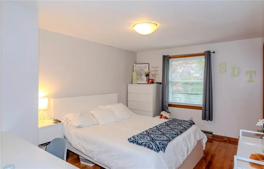 68 Brookside Avenue North Providence RI 02911
