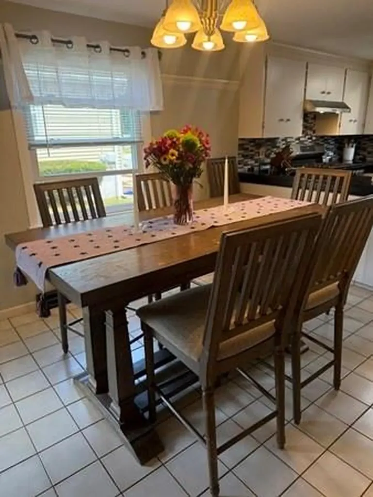 68 Brookside Avenue North Providence RI 02911
