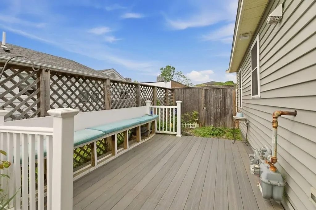 6 Woolsey Road Middletown RI 02842