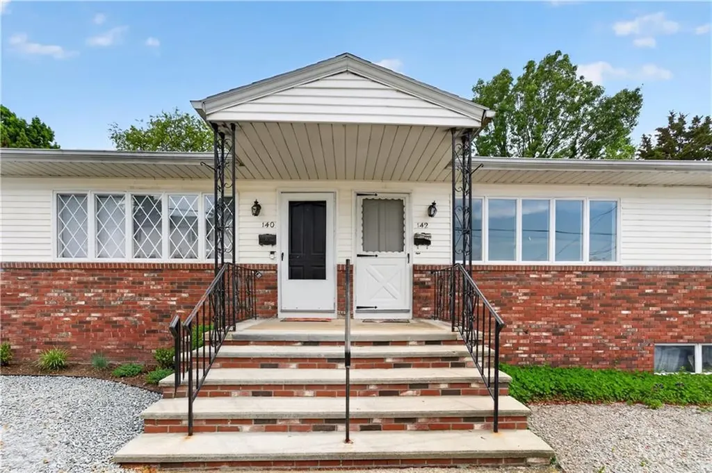 140 142 Lawrence Street Cranston RI 02920