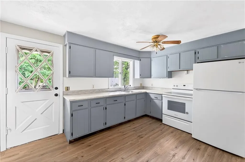 140 142 Lawrence Street Cranston RI 02920