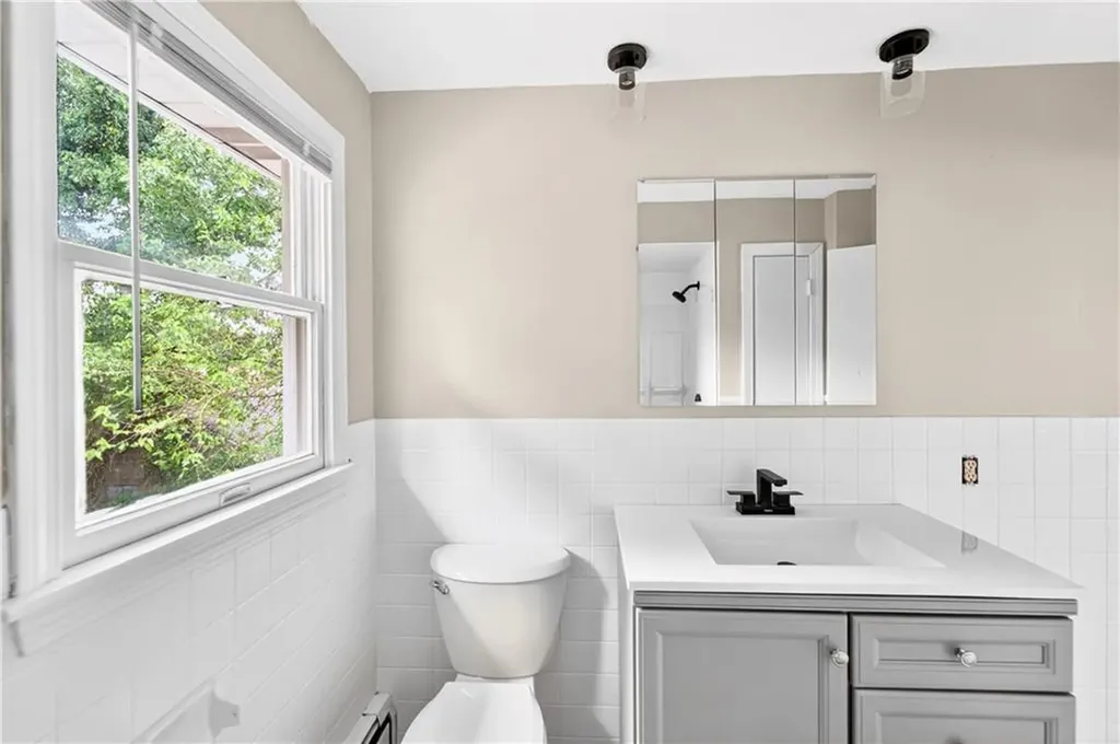 140 142 Lawrence Street Cranston RI 02920
