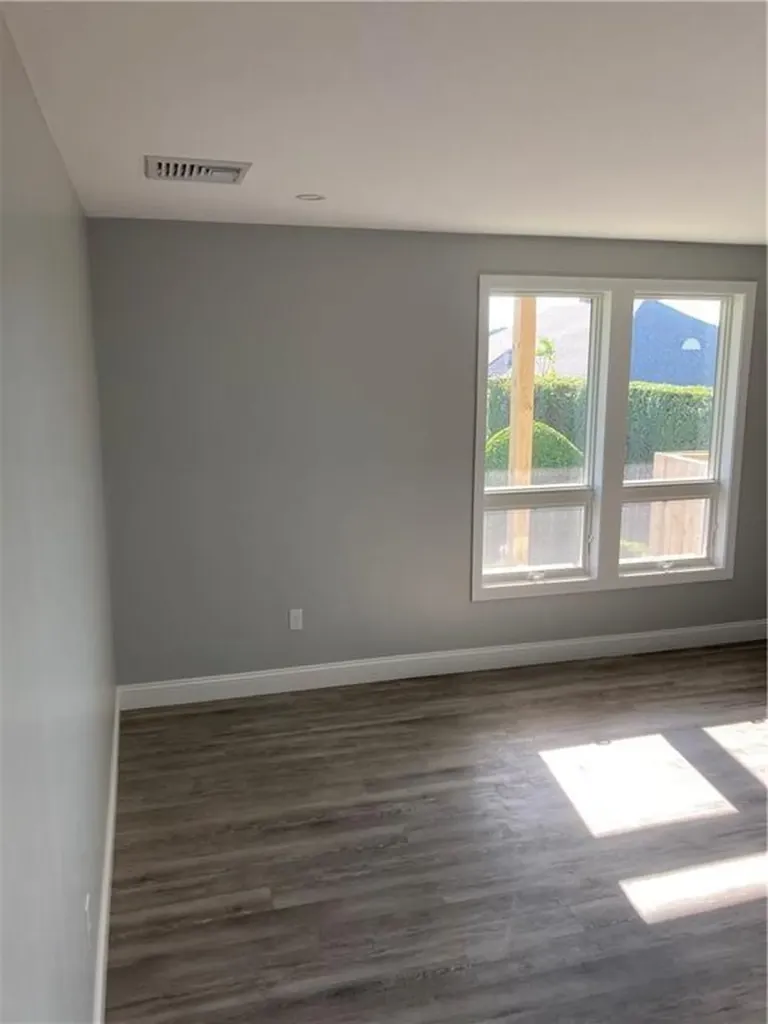47 Tuckerman Avenue Middletown RI 02842